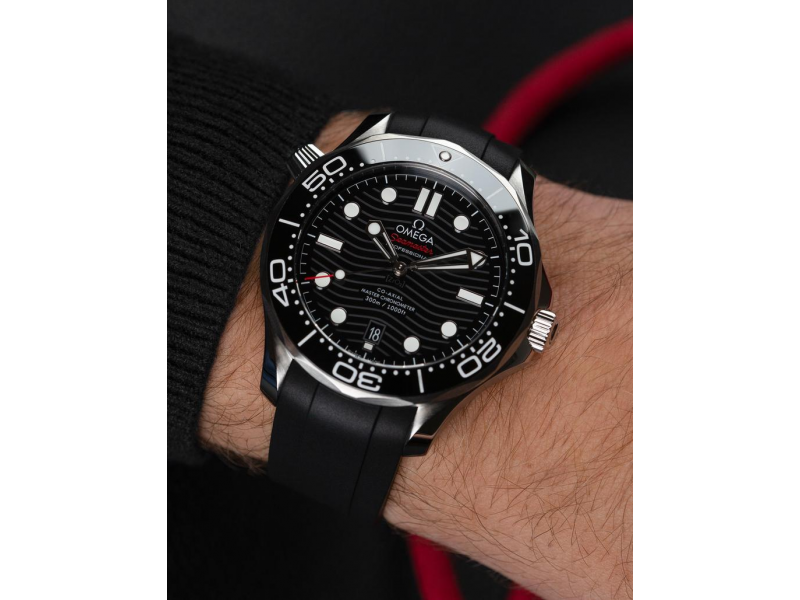 What Size Nato Strap For Omega Seamaster?